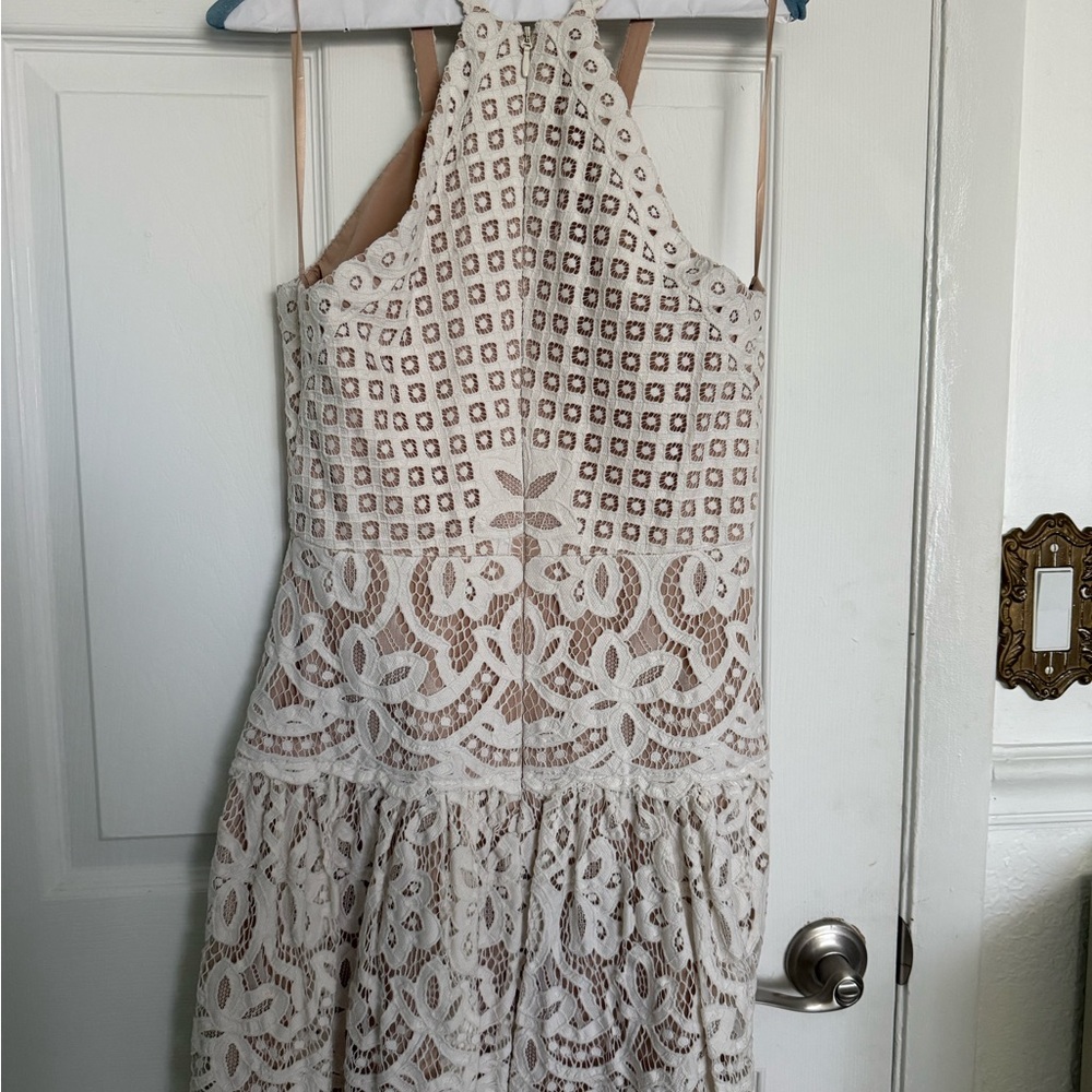 BCBGMaxAzria White Lace Dress Size 8 Halter Fit & Flare Mini  Summer NWOT - Picture 7 of 15